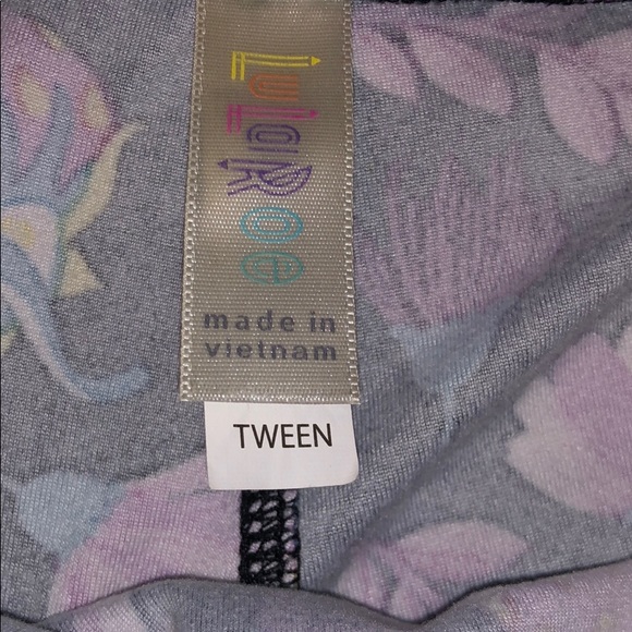 strawberry lularoe leggings - Picture 2 of 2